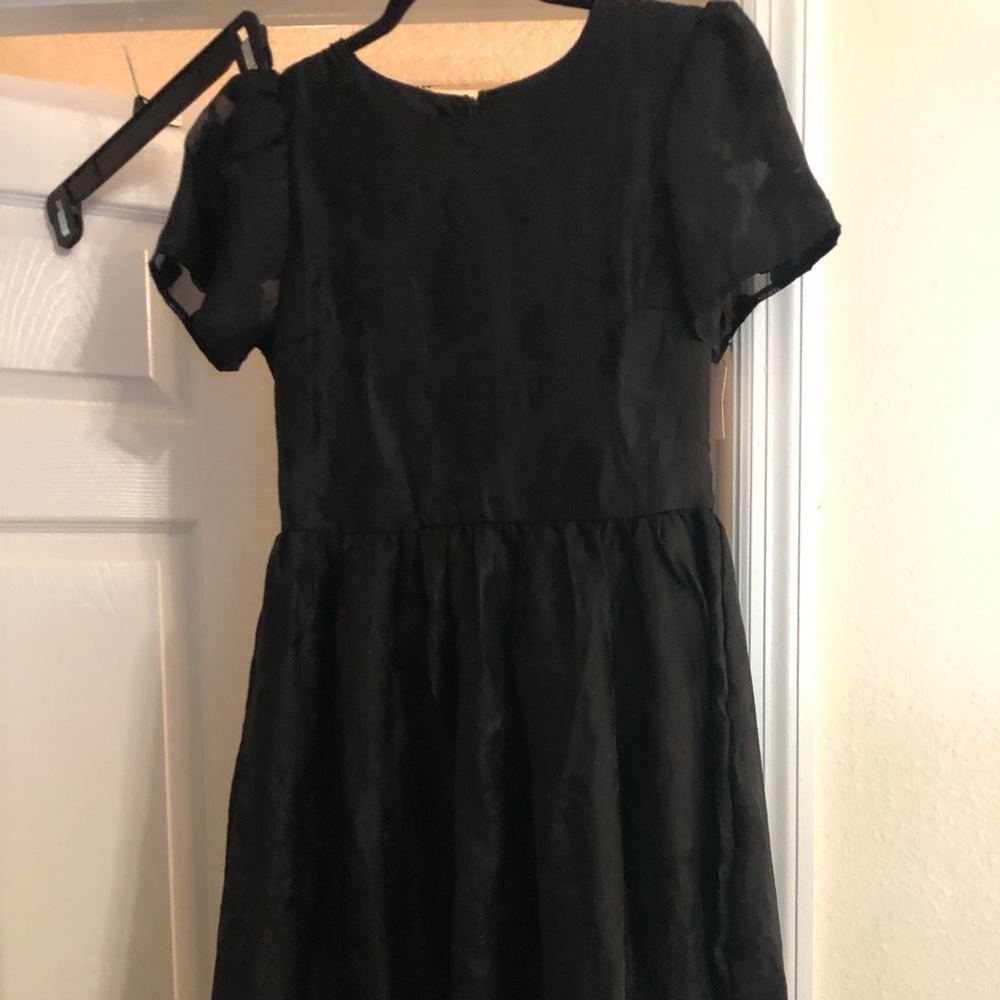 Rachel Parcell black puff sleeve dress
